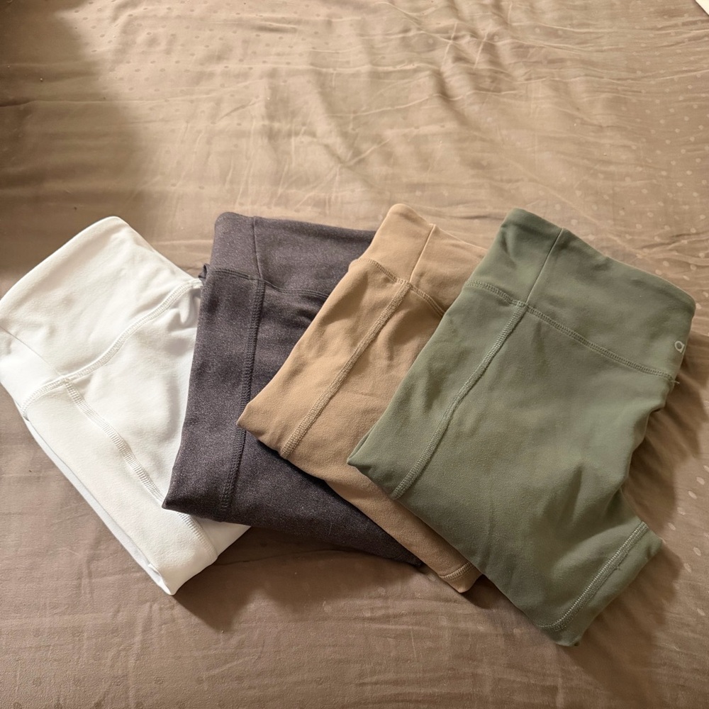 LOT OF FOUR BRAND NEW ALO YOGA MOTO LEGGINGS SZ SMALL-Green, White, Taupe, Gray